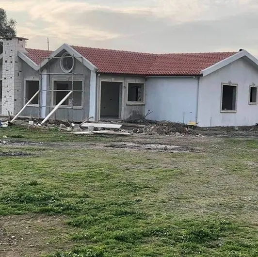 Seferihisar Ulamış Çiftlik Evi
